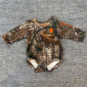 Carhartt camo long sleeve onesie NWOT